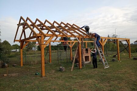 Projekt „Wiata“ cz. 7: budujemy dach